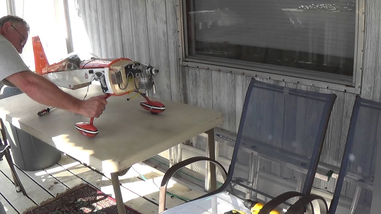 Extra 300s with DLE 20 first run and tune in high speed and idle seting.