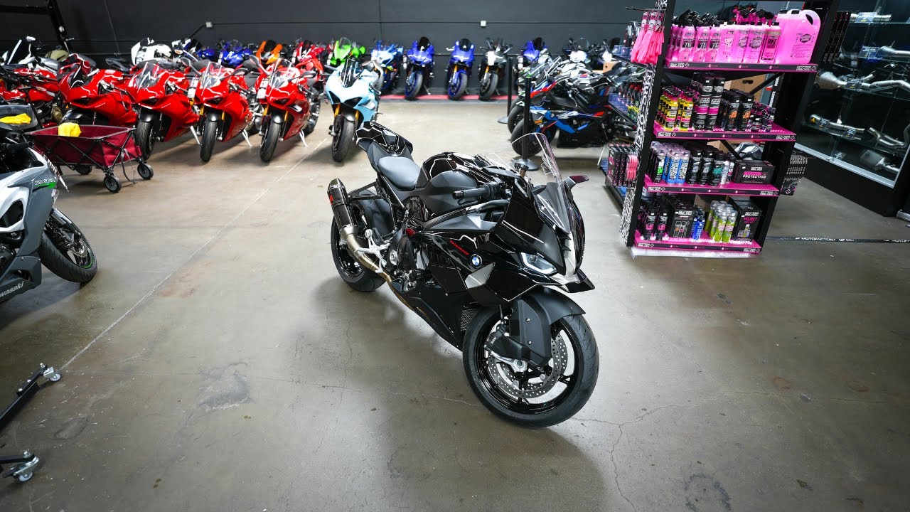 2026 BMW S1000RR / Walk Around Clip