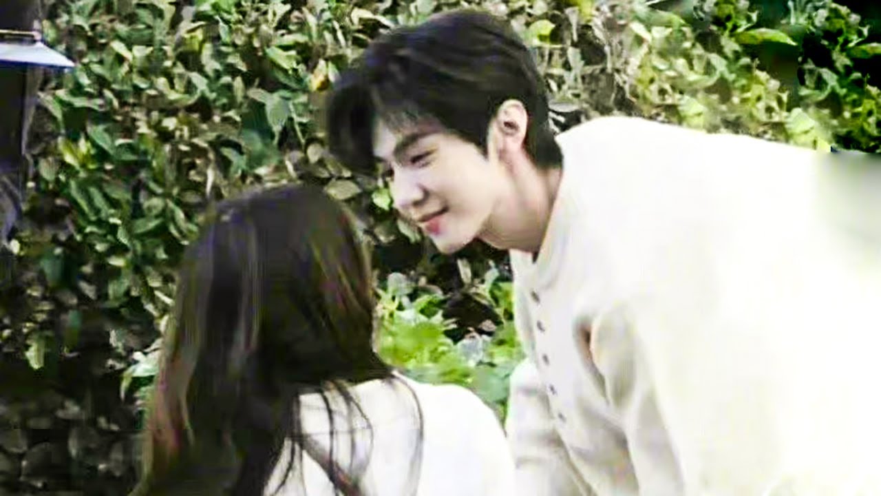 【ENG SUB】EP7-8：《难哄》姊妹篇💗甜萌少女赵露思×腹黑哥哥陈哲远💗【偷偷藏不住 Hidden Love】#赵露思 #陈哲远 #偷偷藏不住 #难哄