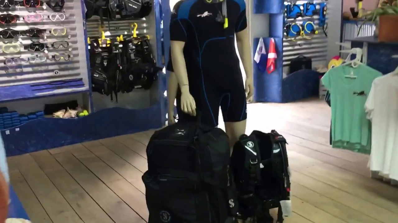 Atlantis Diving - Dive Shop Scubapro Curacao