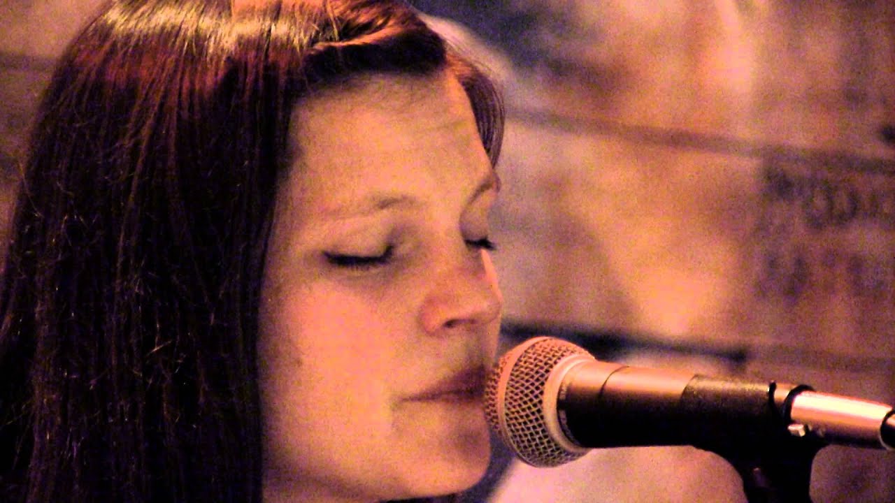 Pepper Proud - Dotted Line (Live, Stone Way Cafe)