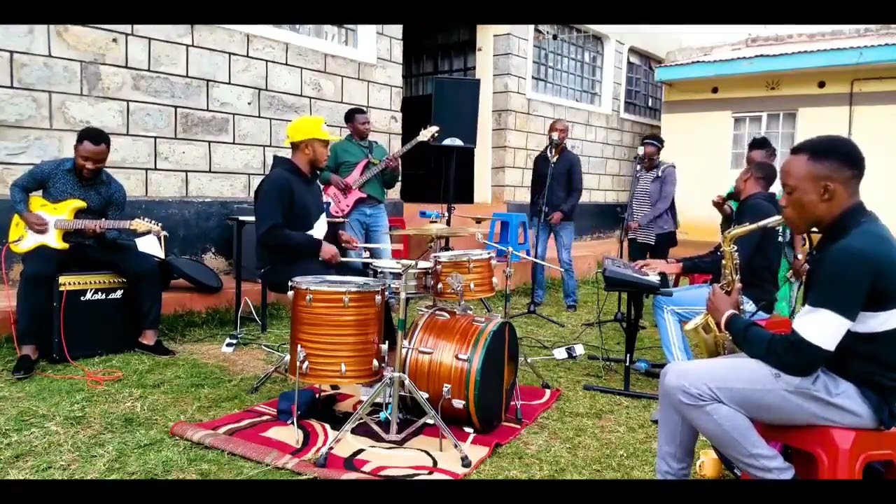 Mungu wa maajabu - debora Lukalu Feat Mike Kalambay Cover by Pitch life band (Practice session)