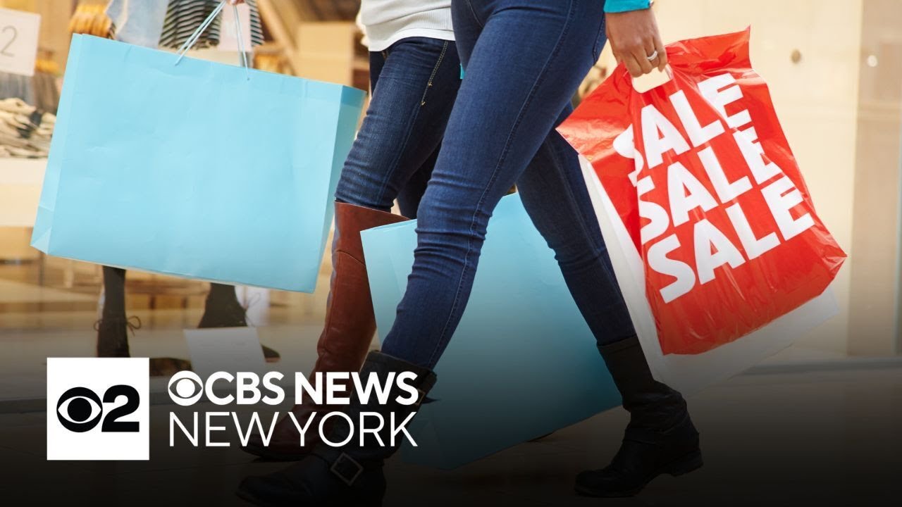 Shoppers expected to spend less this holiday season