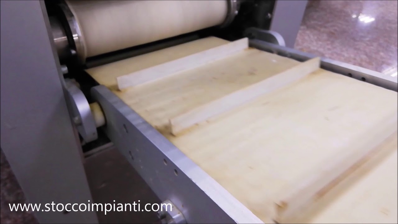 STOCCO IMPIANTI - Machine for stuffed croissants/Macchina per croissant farciti