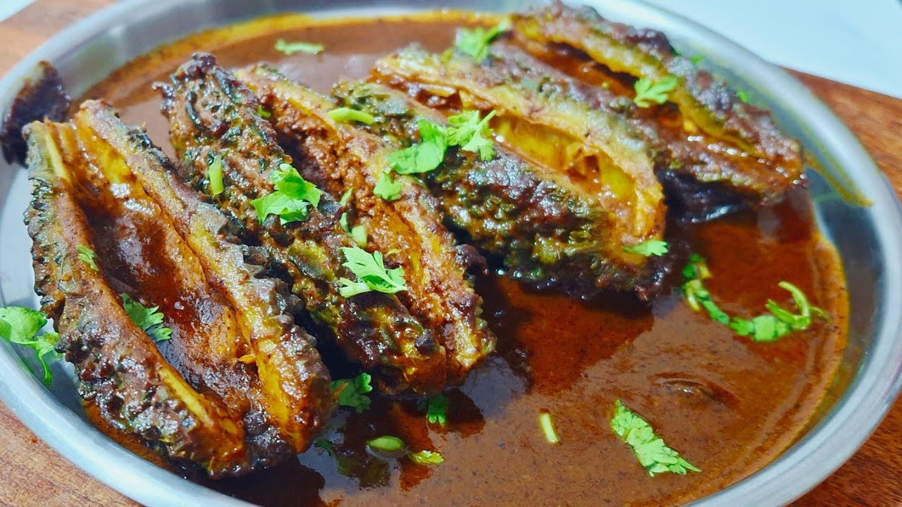 इस तरह के करेले बनाओगे सब आप की तारीफ करेंगे | भरवा करेले | Priya ki Rasoi |