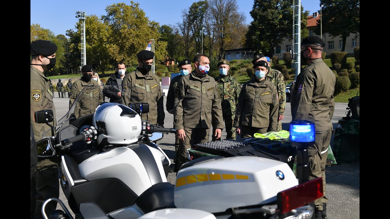 Ministar Vulin obišao pripadnike vojne policije