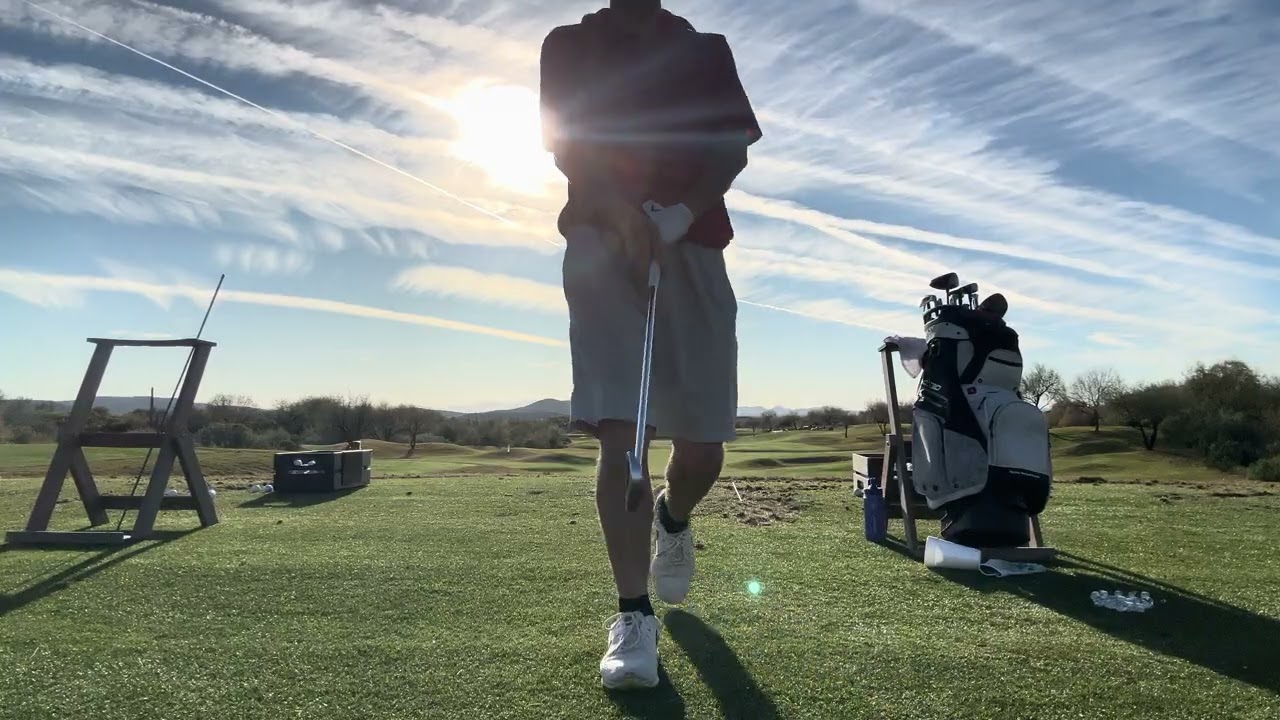 Jamie Robertson practicing with “The Robertson Grip” golf technique!! 