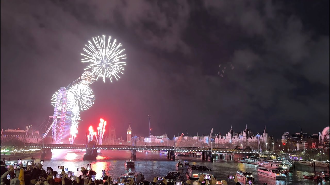 London | New Year Fireworks | 2023 | 4K | Waterloo bridge view | Full 12 min show