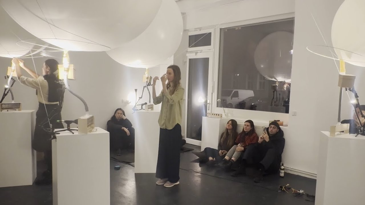 Performance w/ Daria Redkina & Inna Krasnoper @ Frei Raum Berlin