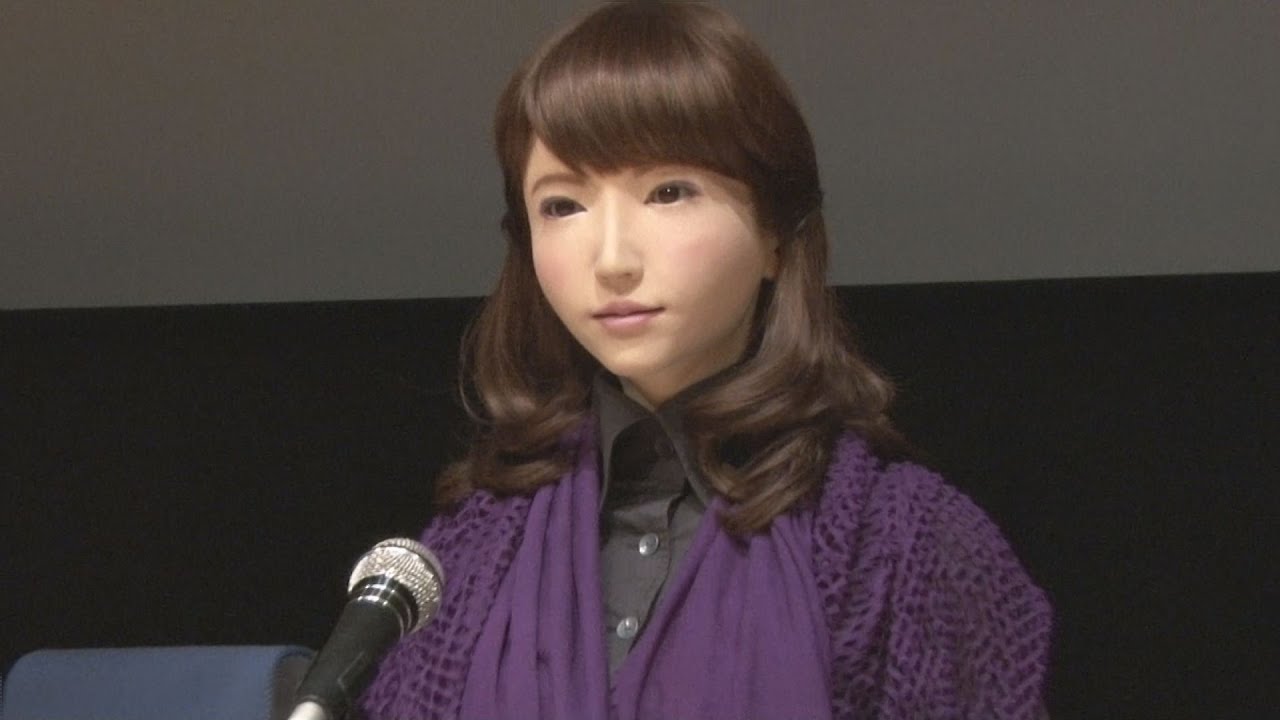 エリカは２３歳 美しすぎるアンドロイド