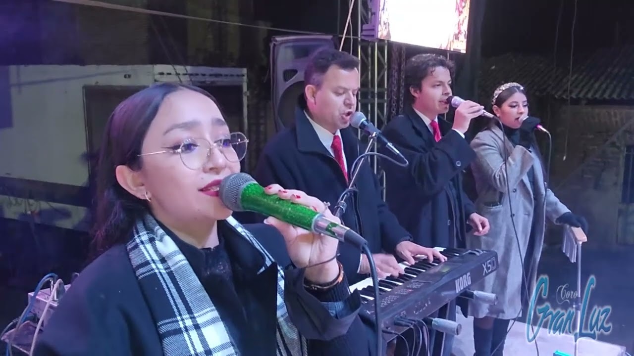Misa de Navidad  coro GRAN LUZ en la comunidad de La Loza De Los Padres Gto. México