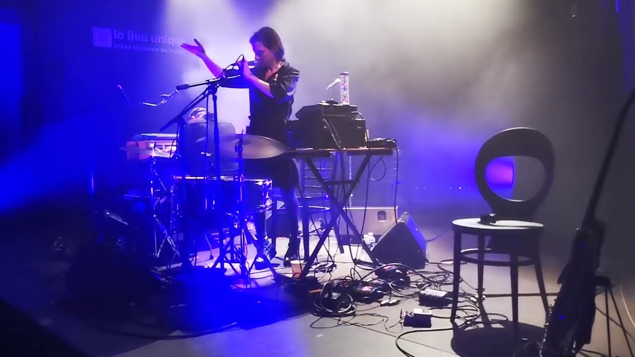 Winter Family - Shooting Stars (Le Lieu Unique- Nantes, FR) 13/10/2022