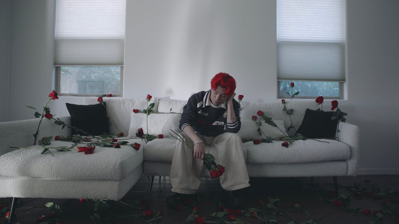 Gun Boi Kaz - DEAR VIOLET