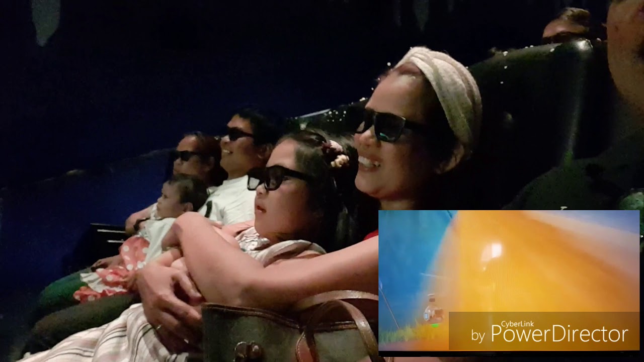 Madame Tussauds|Pia watching ice age 4D at madame tussauds bangkok