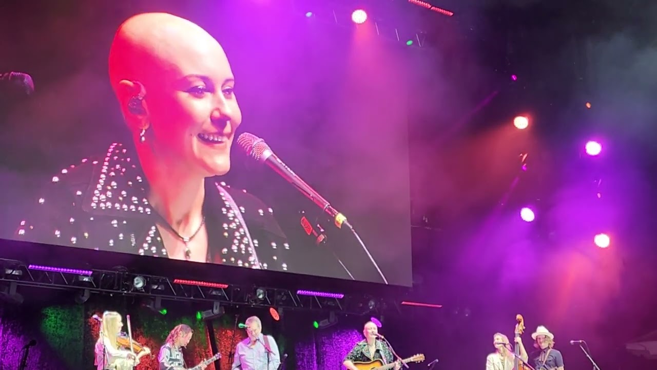 Crooked Tree - Molly Tuttle & Golden Highway IBMA 2023