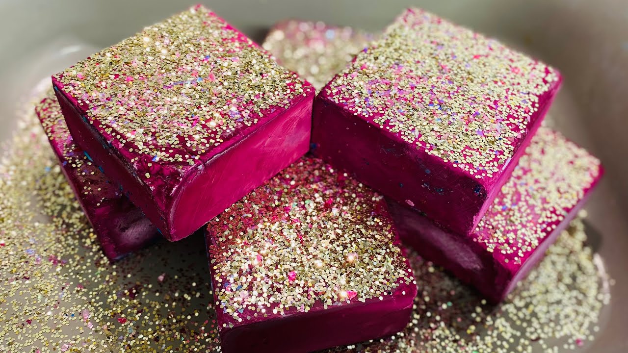 Soft Pink Dyed Blocks topped with glitter | #happyramadan2024 | Glitter | oddly satisfying🌙🌙💕✨✨💕
