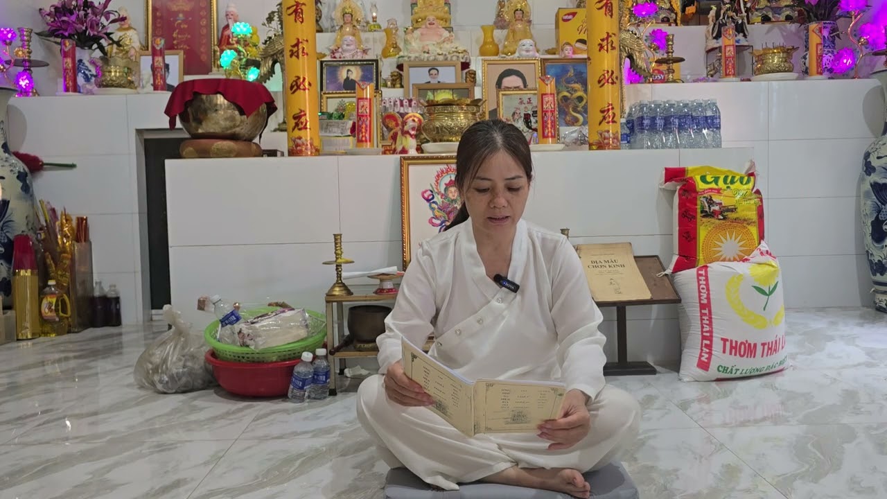 Chị thủy giộ đạo chia sẻ cơ sắm truyền long hoa 