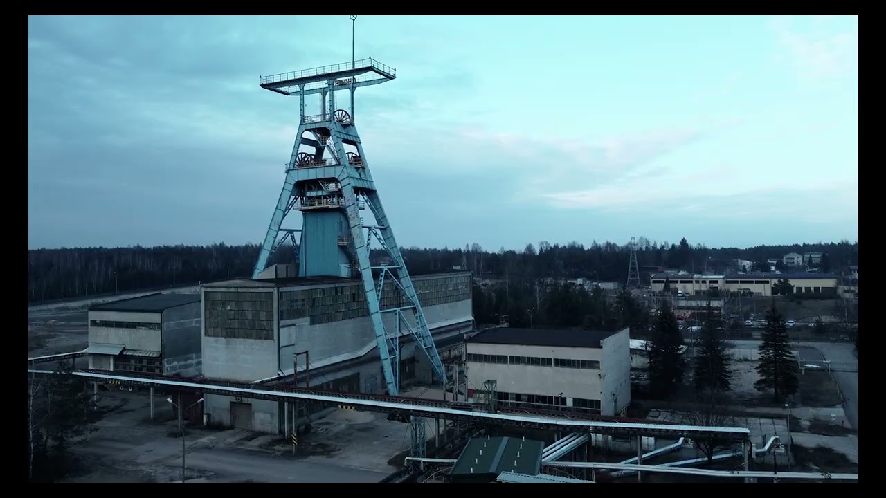 Relikt minionej epoki PRL nieczynna kopalnia cynku ołowiu Pomorzany Olkusz szyb Chrobry