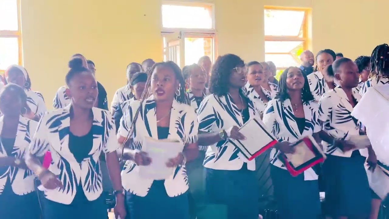 Sifa kwa Mungu – Gloria | Holy Spirit Choir | Chant Catholique