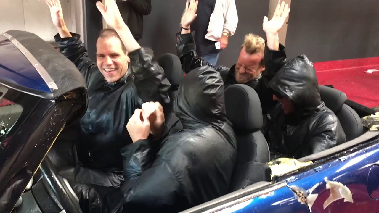 BOB Autowas - Mini Cooper Human Car Wash