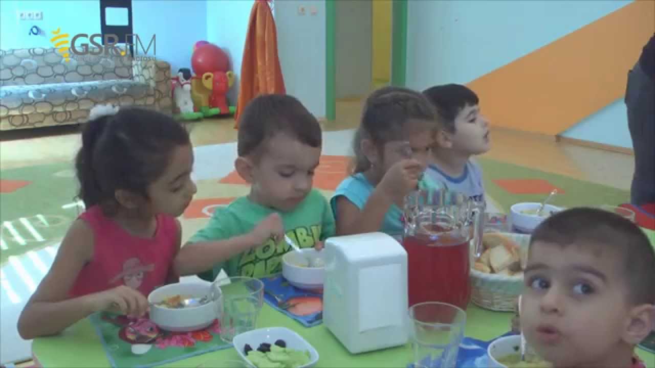 Bağçada uşaqlar necə qidalanmalı?!