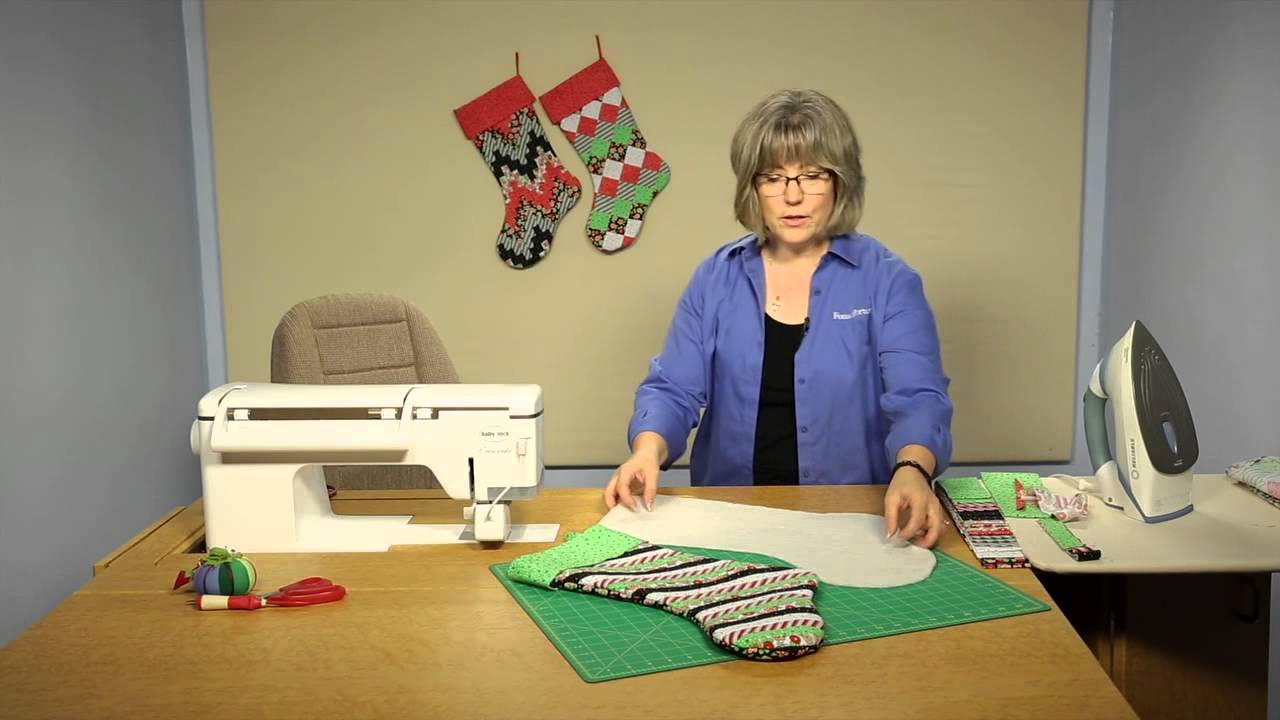 Quilting Quickly: Merry & Bright - Christmas Quilted Stockings