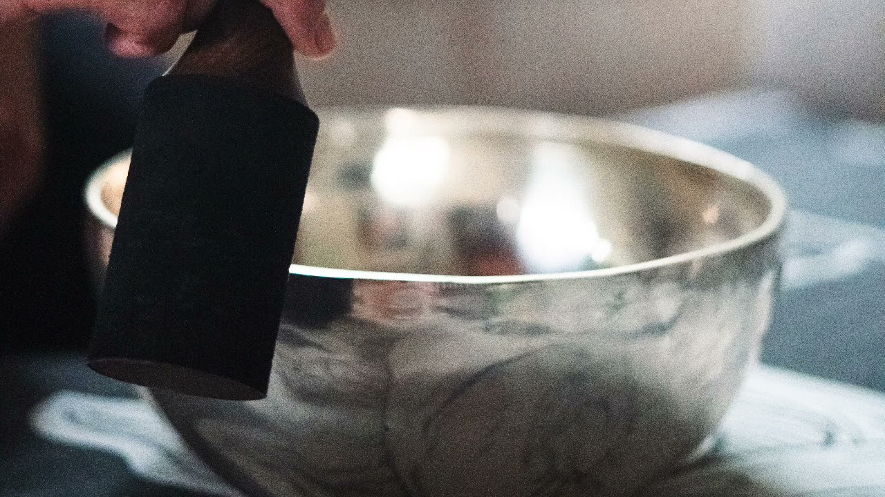 40 mins singing bowl session