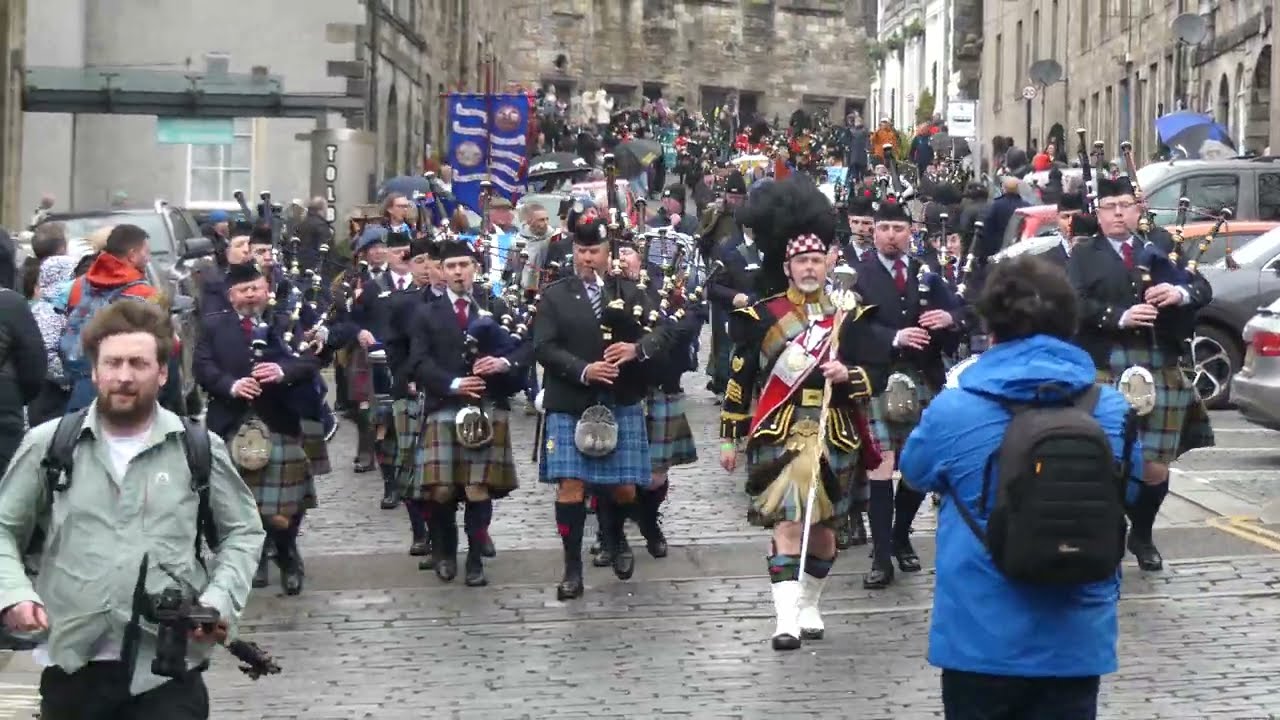 Stirling 900 Finale Parade