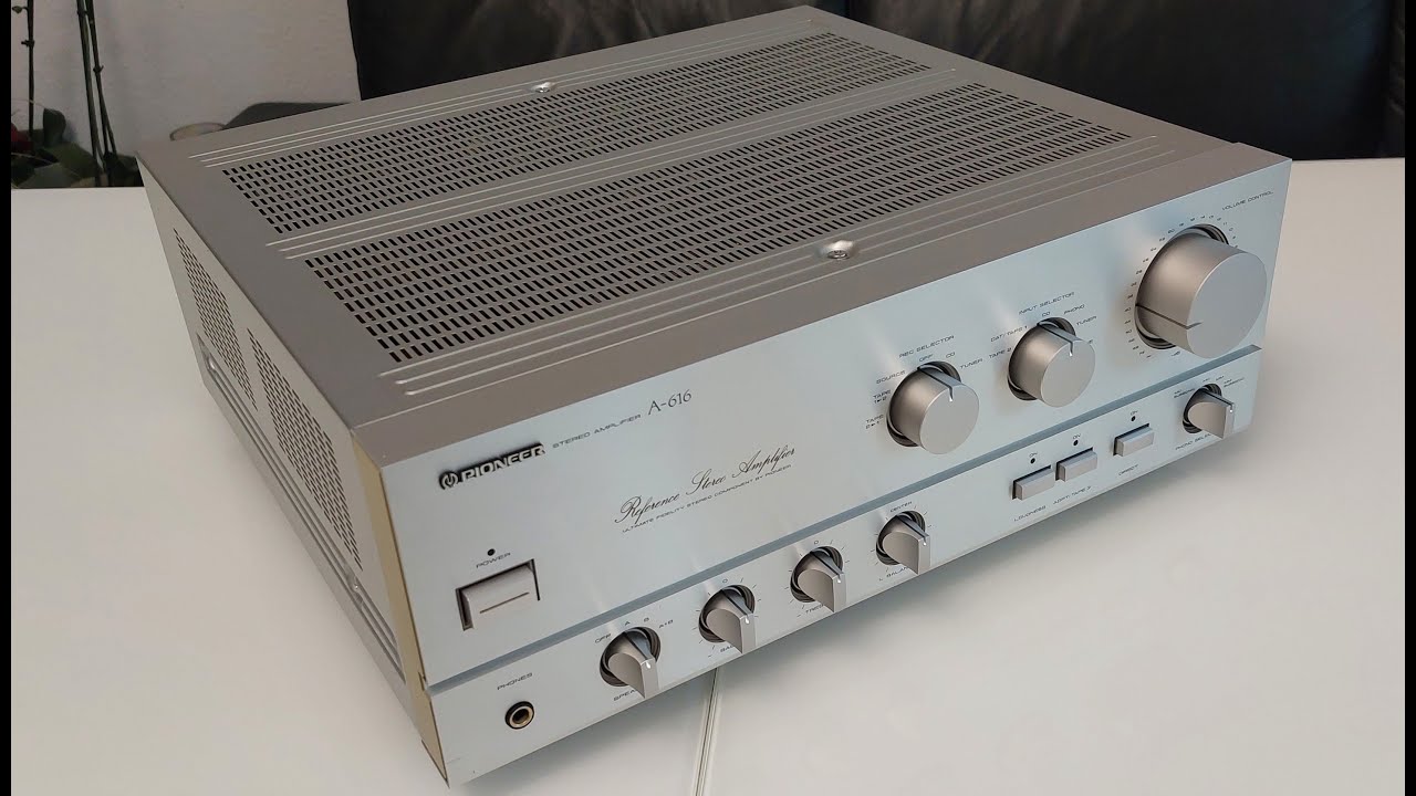 Усилитель с полки Pioneer A - 616 inside