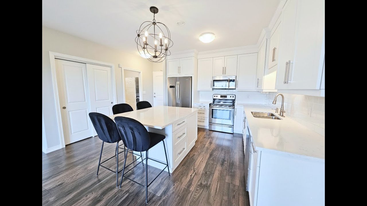 NEW PRICE  Dec 5th 379 Scott St, Unit 404, St. Catharines, Niagara - For Sale
