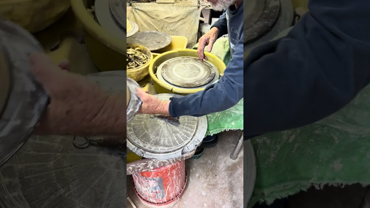 Trimming bowls