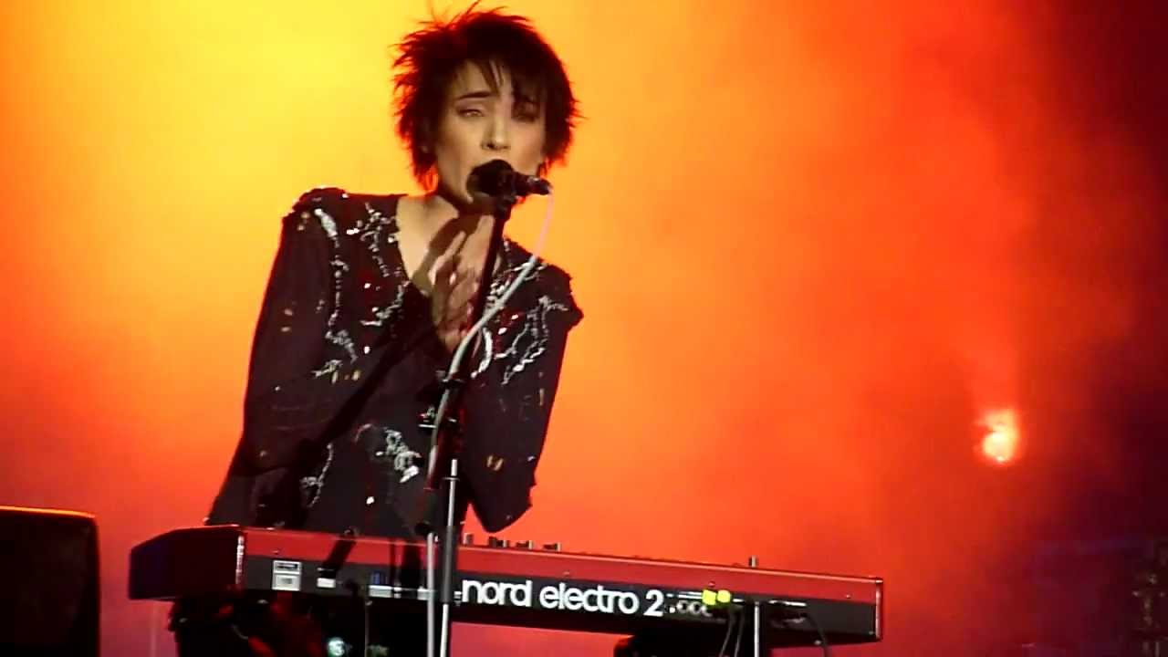 Земфира - Возьми меня (Arena Moscow 12.12.2011)