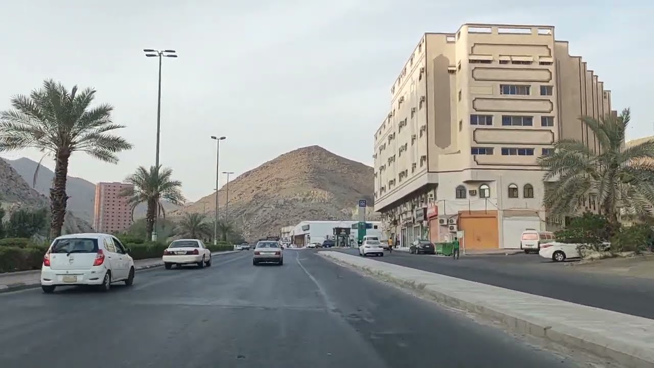 جولة في شوارع مكة المكرمة في شارع الحج وطريقي إلى السوق الدواس بمكة