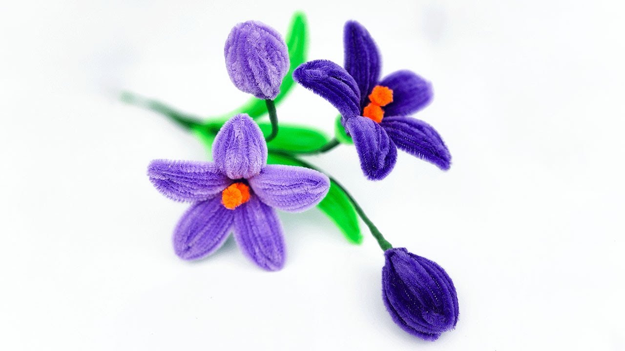 Easy DIY Pipe Cleaner Flowers 💜 Simple Purple Bouquet Craft 🌸 Handmade Gift & Decor Ideas
