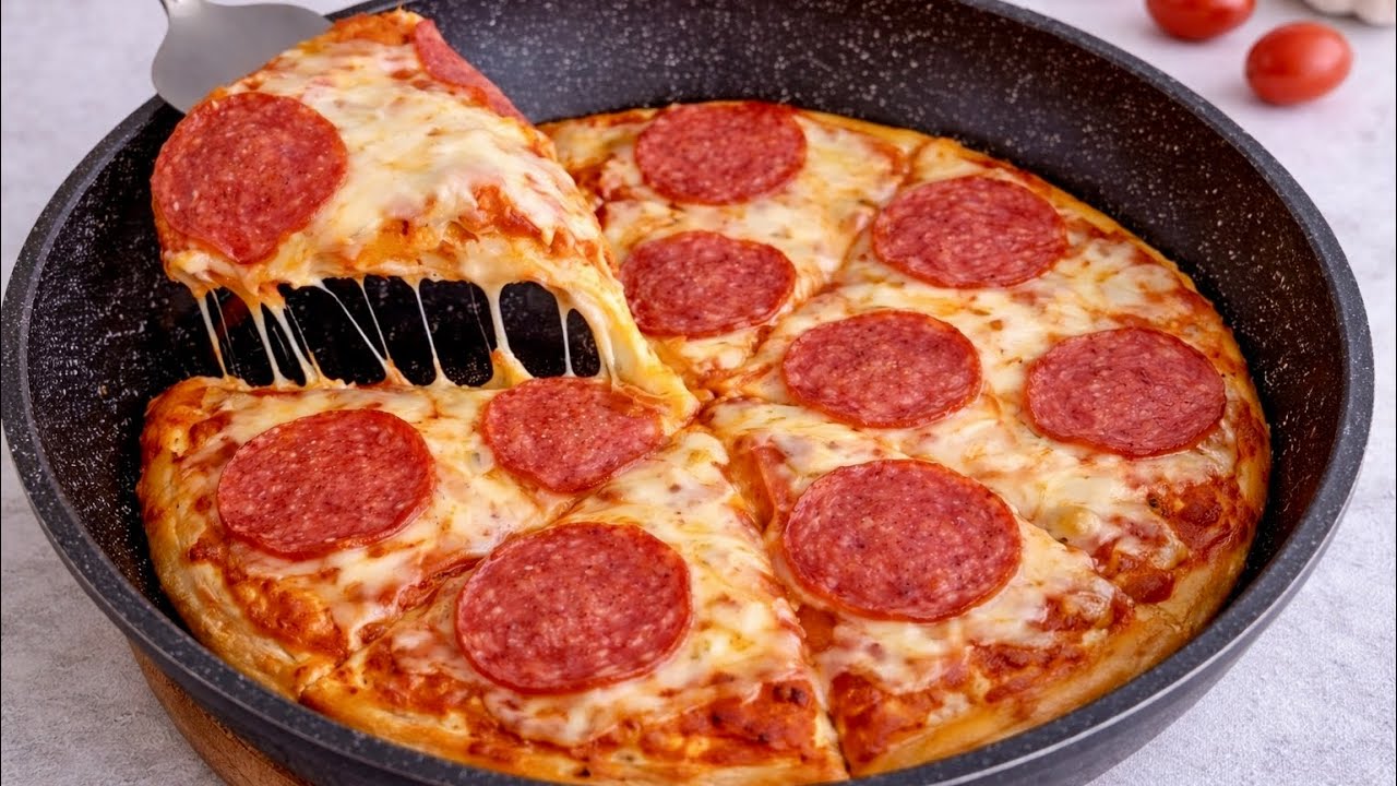 No Flour, No Carbs! You Won’t Believe This Is One-Pan Pizza — Weight Loss Friendly!