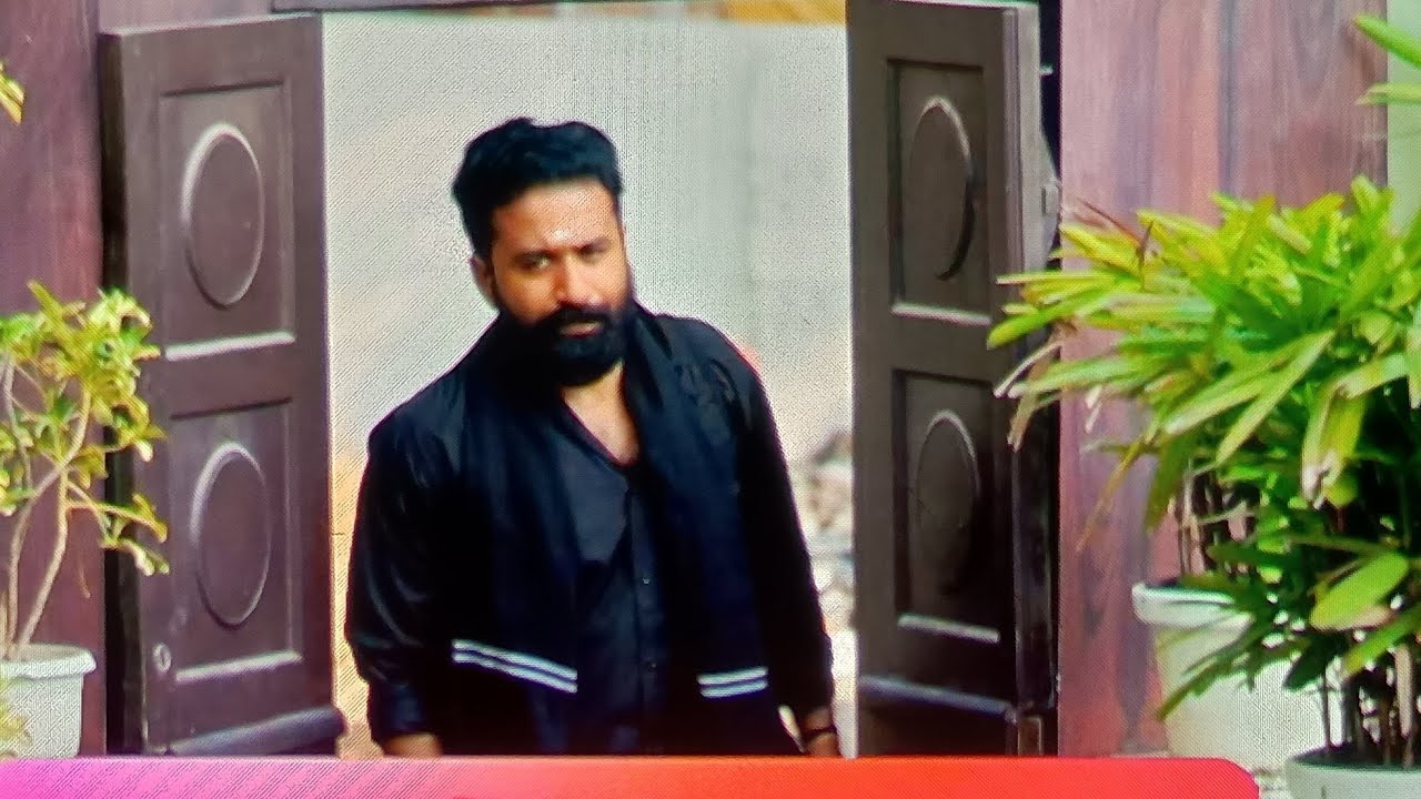 Pavithram serial വീട്ടിൽ എത്തിയ വിക്രം വേദ പോയതറിഞ്ഞ് വെപ്രാളത്തോടെ വേയെ കാണാൻ ഓടി വിക്രം 