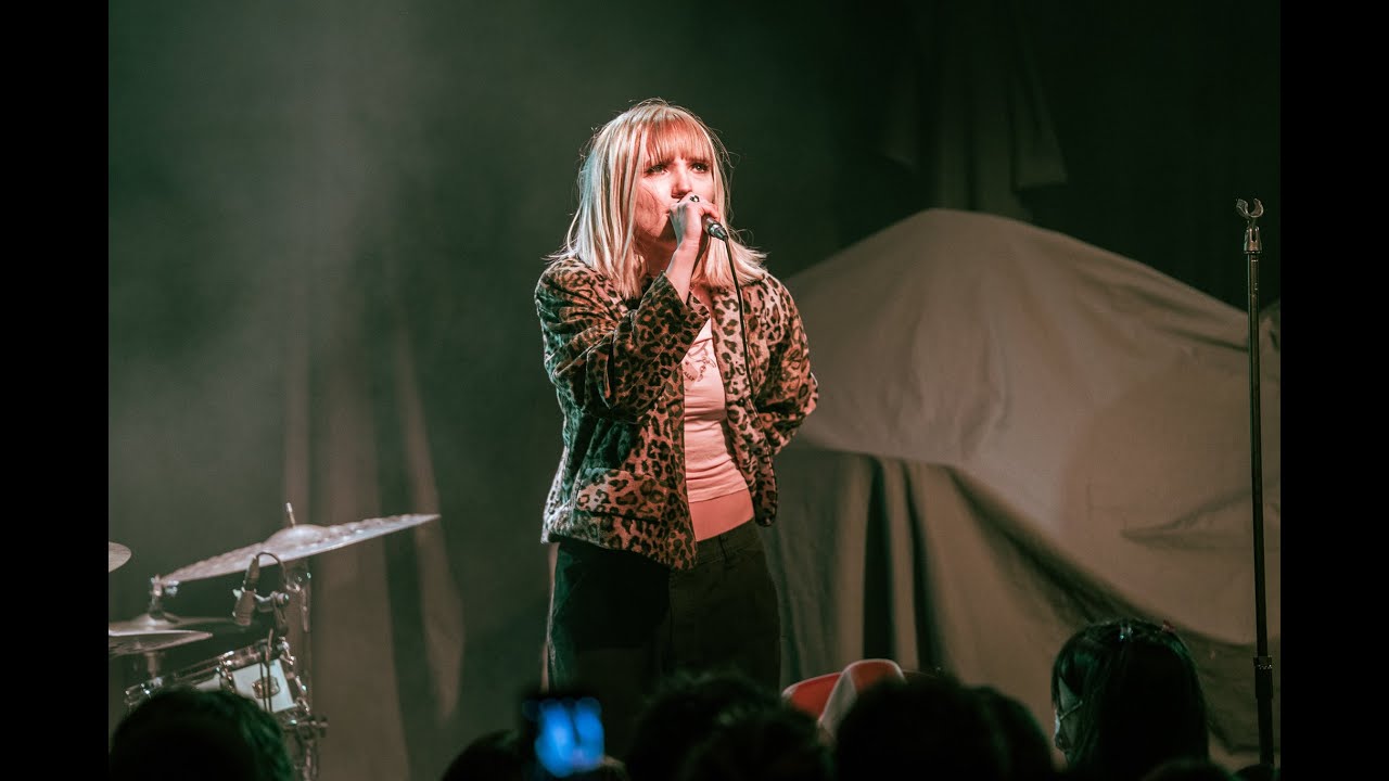 Jackie Hayes Opens For Briston Maroney at Chicago's Lincoln Hall