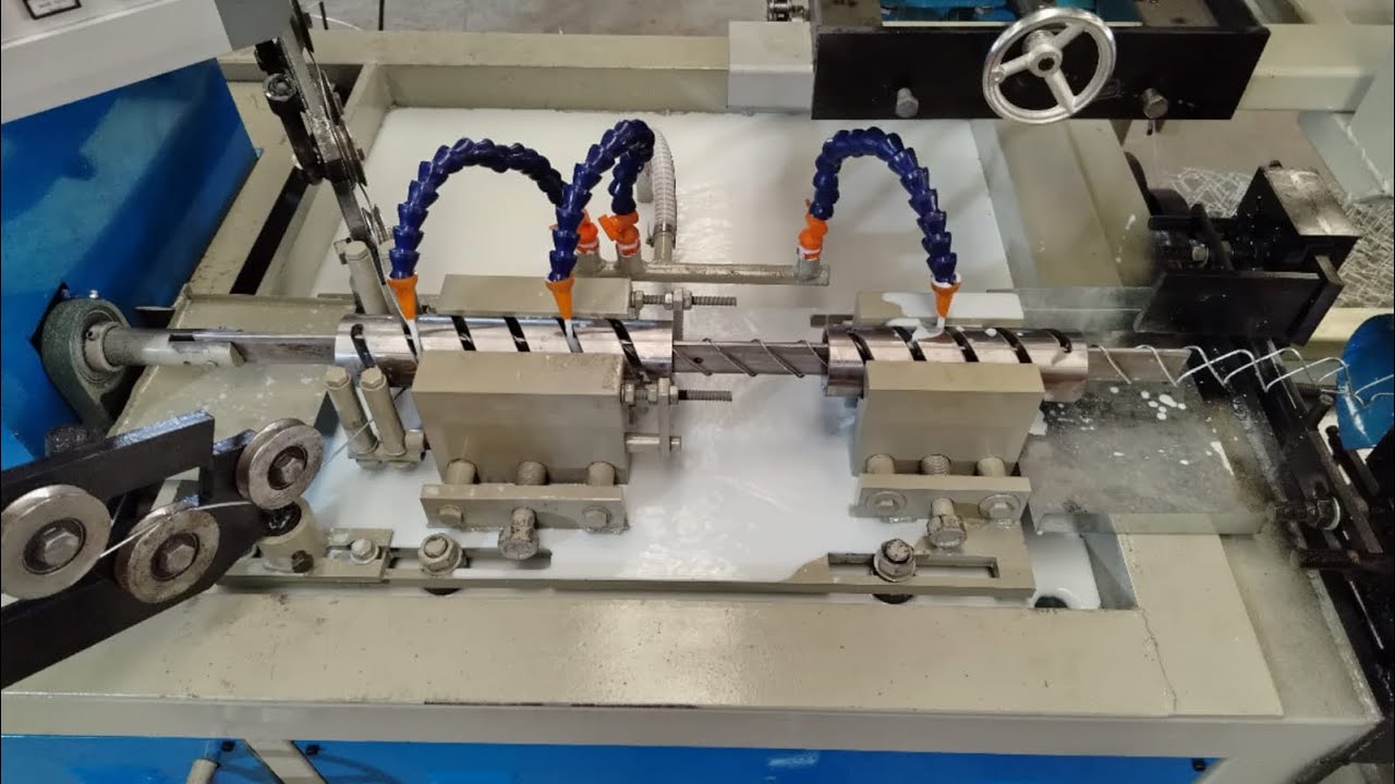 MÁQUINA MALLA CICLÓNICA 