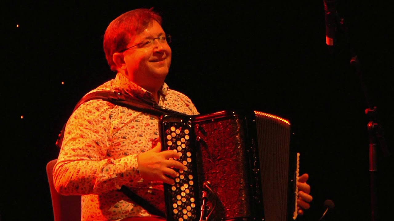 Eric Bouvelle -  Medley:  La Cumparsita - Musette