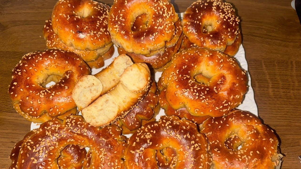 Galletasكعك خامر او بريوش منسم بزرارع بعجينة قطنية 
