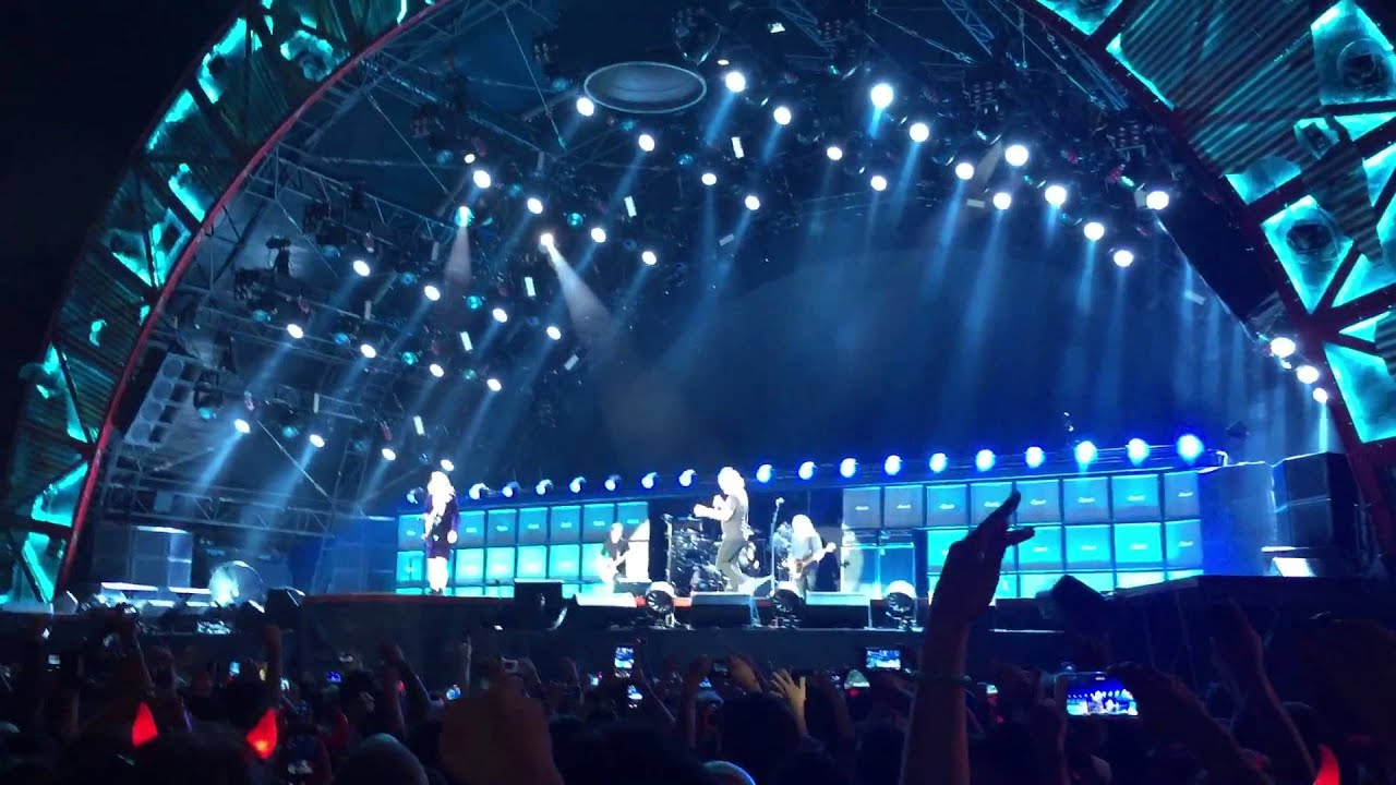 AC/DC Live 9/25/15 San Francisco At&t Park - Thunderstruck