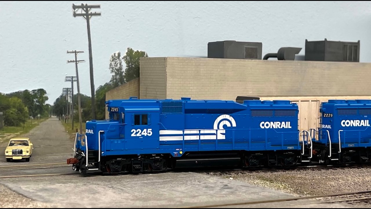 Conrail | Chrysler Mack Engine Job | Detroit's Conner Industrial Corridor (1998)