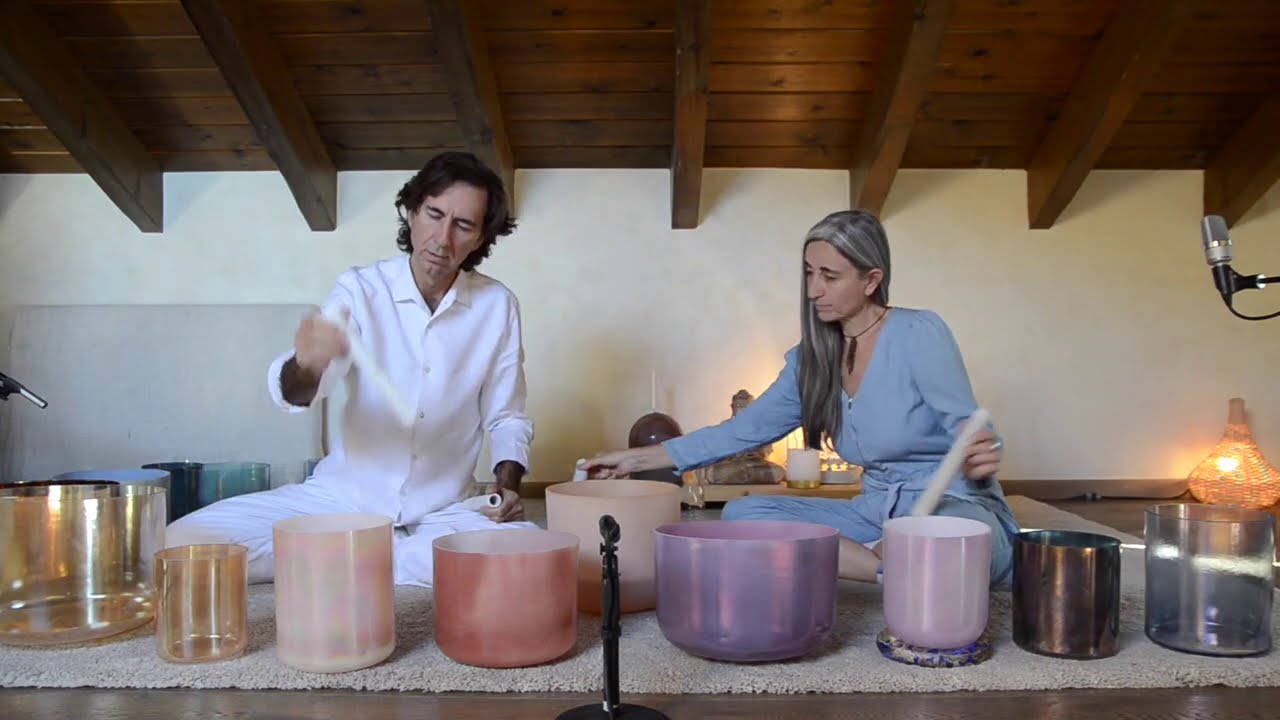MEDITACI&Oacute;N Y CANTOS SAGRADOS CON CUENCOS DE CUARZO. ESCUCHAR CON AURICULARES