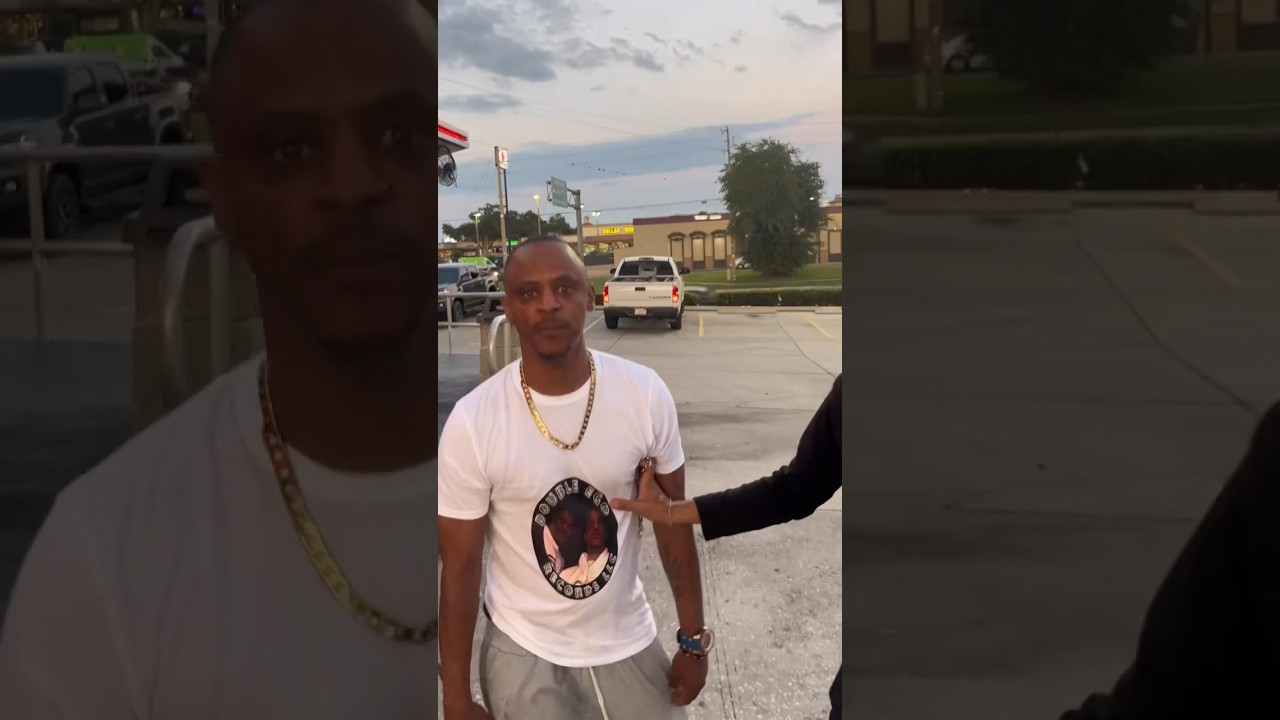 Chain prank in the hood 😳😂 gone wrong #viral #youtube #youtubeshorts #shorts #prank