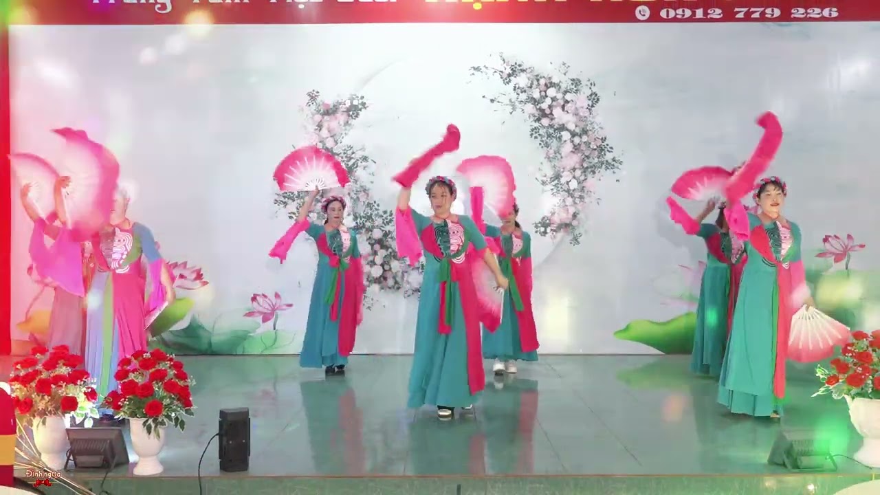 Xuân đẹp làm sao - Hồng Bàng