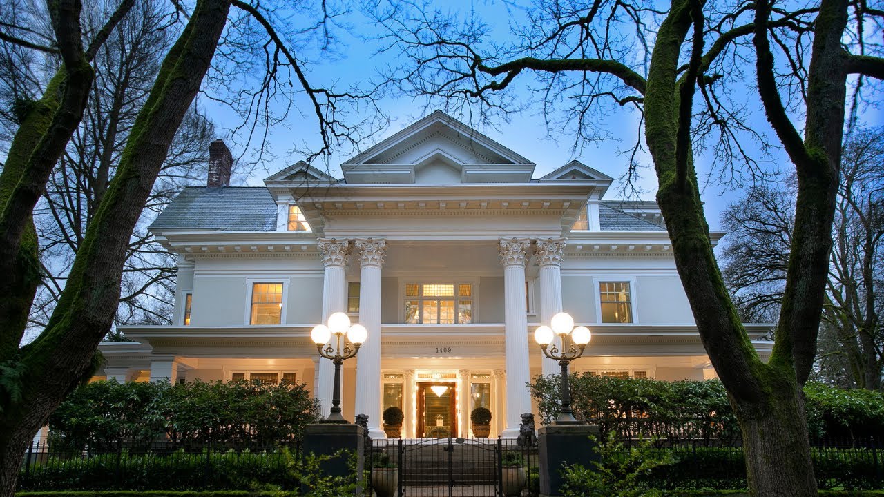 Tour One of Seattle's Most Iconic Mansions