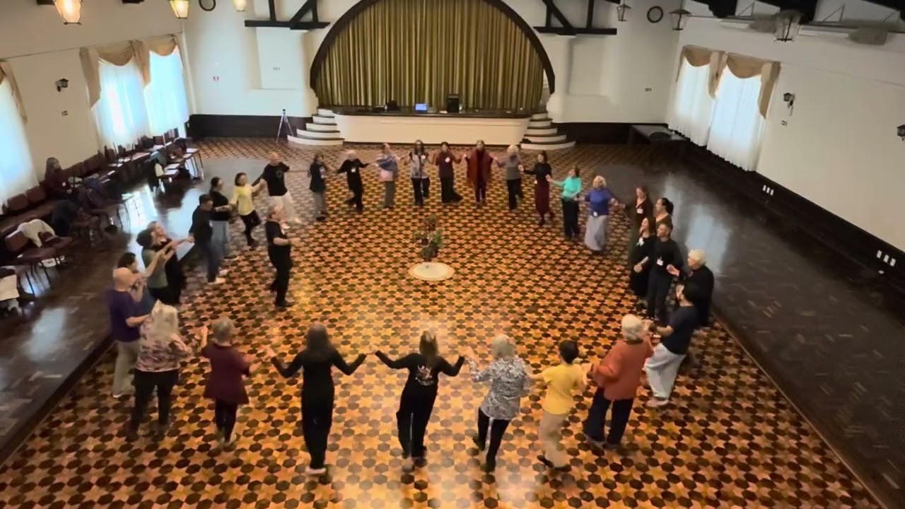 SUZANA Circle Dance by Violeta Laskarzewska (Poland) at Curitiba, Brazil Workshop with Ira Weisburd)