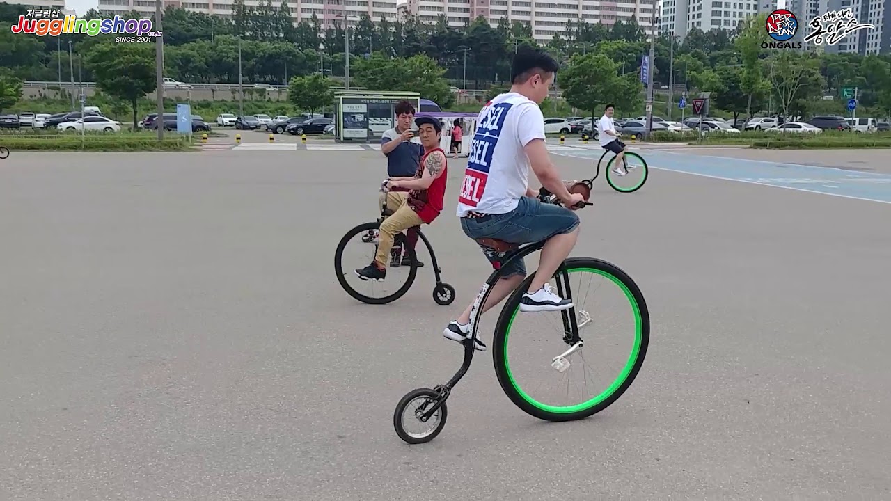 Penny Farthing with Ongals 페니파딩 빈폴자전거