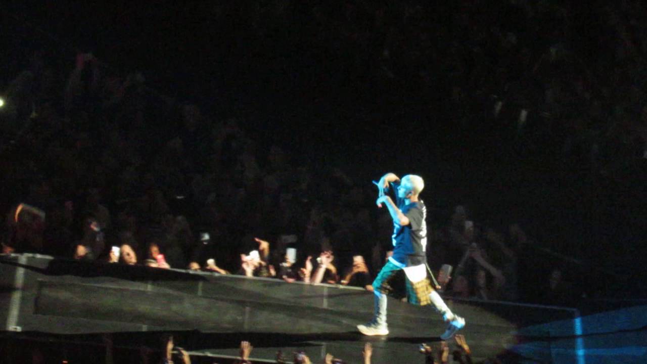 Justin Bieber- No Sense/Hold Tight Purpose Tour Newark NJ
