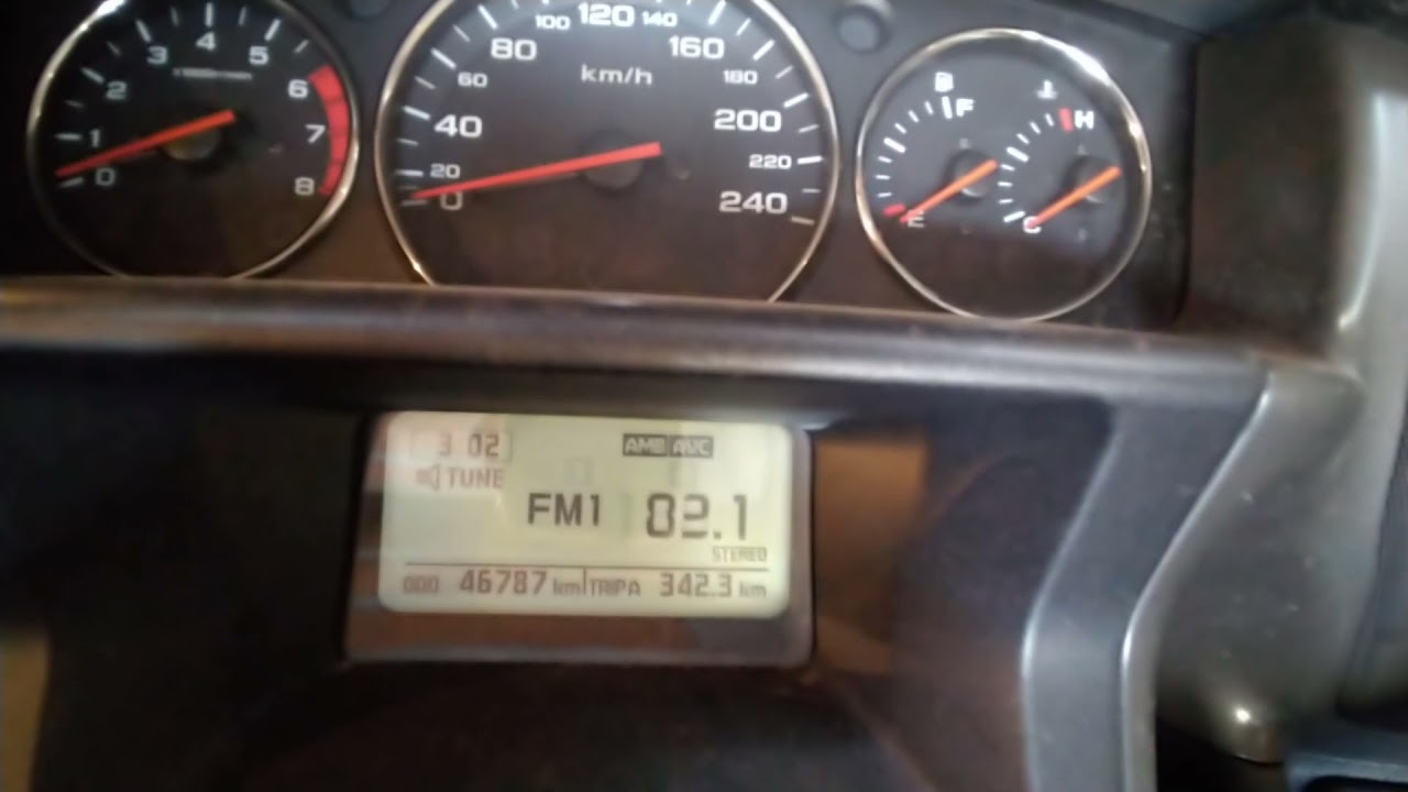 #038 - Honda Goldwing + Yatour- instalando disqueteira digital/installing digital music changer